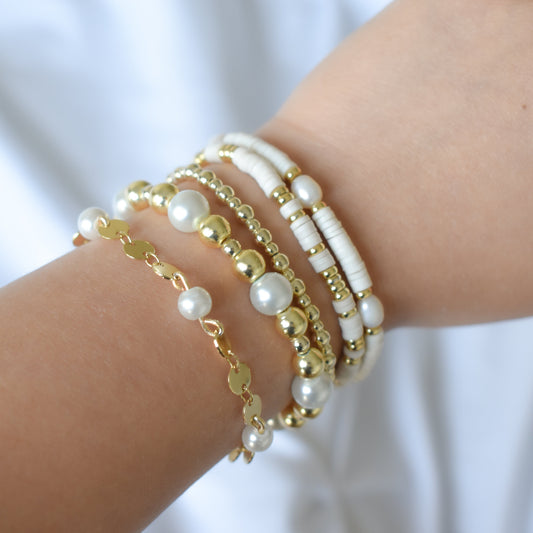 Heishi Pearl Strecthy Bracelet